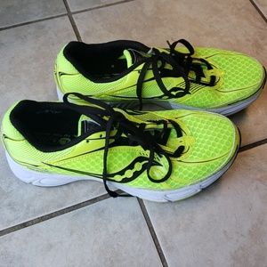 Saucony Fastwitch Running Shoes